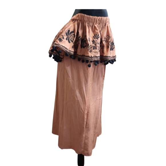 Umgee Tan Off-Shoulder Dress with Black Embroidery Med - Picture 8 of 11